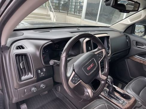 Used 2022 GMC Canyon Denali AWD/4WD image 7