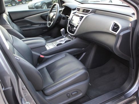 Used 2017 Nissan Murano Platinum w/ Platinum Technology Package FWD image 28