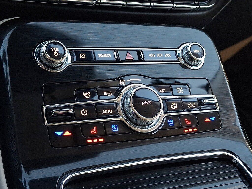 Certified 2023 Lincoln Nautilus Black Label AWD/4WD image 16