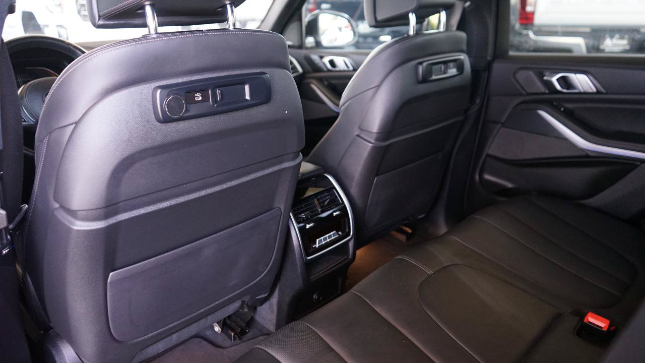 Used 2021 BMW X5 sDrive40i w/ M Sport Package RWD image 26