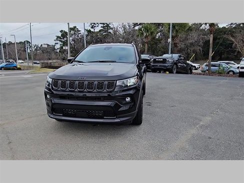 New 2026 Jeep Compass Latitude image 39