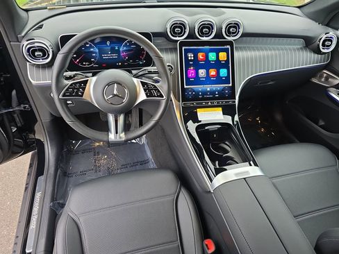 Certified 2025 Mercedes-Benz GLC 300 4MATIC image 18