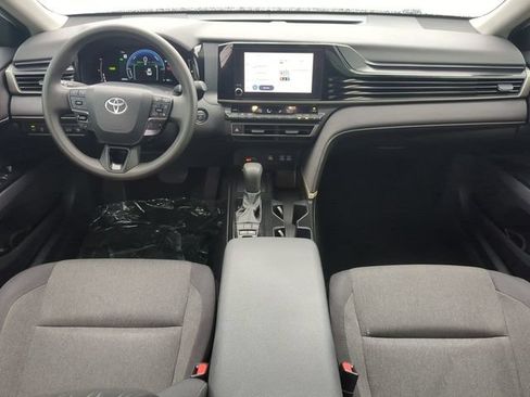 Used 2025 Toyota Camry LE w/ Convenience Package FWD image 14