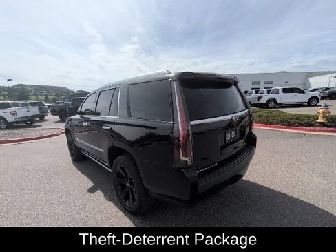 Used 2019 Cadillac Escalade Platinum AWD/4WD image 9
