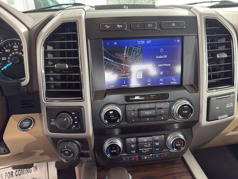 Used 2019 Ford F150 Lariat w/ Equipment Group 502A Luxury image 19