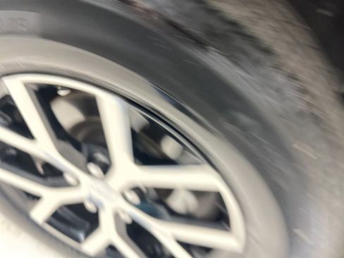 Used 2024 Jeep Grand Cherokee L Limited w/ Luxury Tech Group II image 44