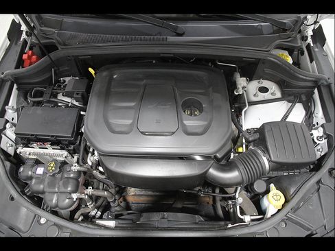Used 2020 Jeep Grand Cherokee Altitude AWD/4WD image 21