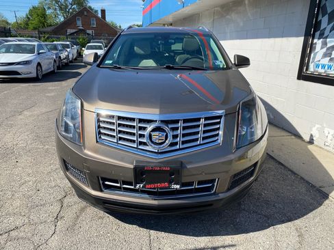 Used 2014 Cadillac SRX Luxury w/ Driver Awareness Package FWD image 5