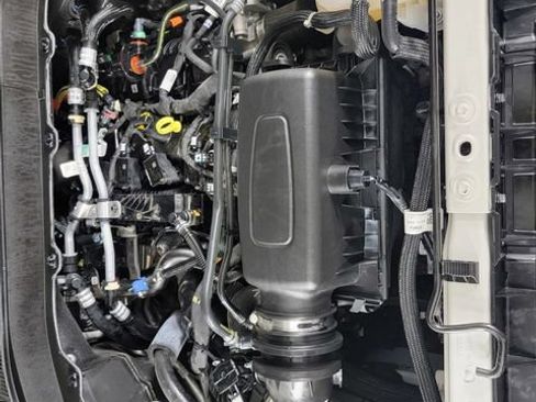 Used 2024 Ford Explorer XLT w/ Equipment Group 202A AWD/4WD image 35
