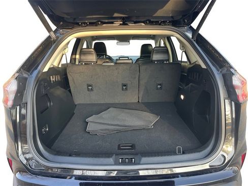 Used 2022 Ford Edge SEL w/ Convenience Package image 19