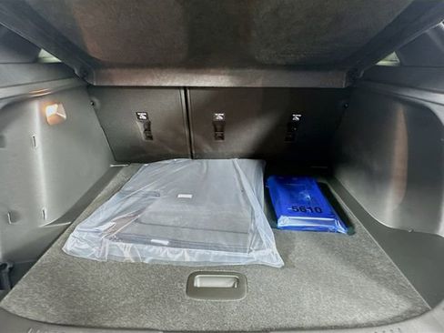 New 2026 Chevrolet Trax RS w/ Sunroof Package image 25