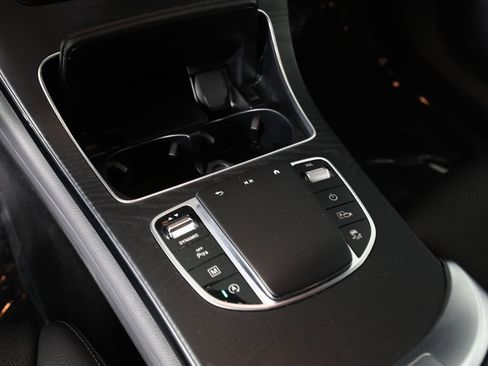 Used 2022 Mercedes-Benz GLC 300 image 18