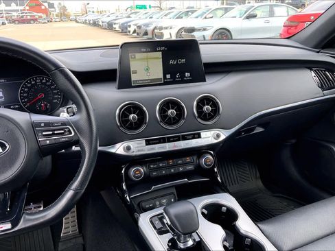 Used 2019 Kia Stinger GT2 image 8