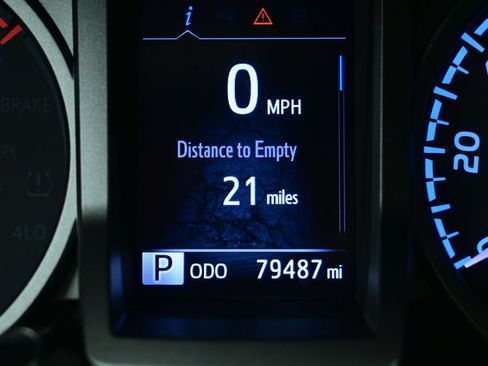Used 2020 Toyota Tacoma TRD Off-Road AWD/4WD image 25
