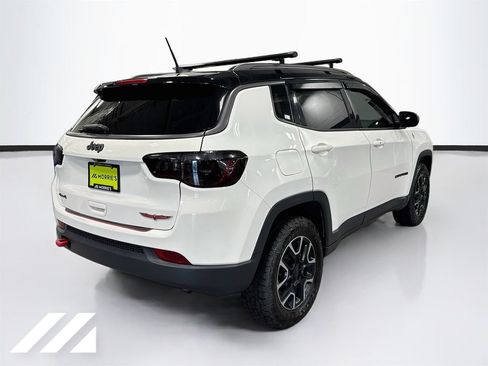 Used 2019 Jeep Compass Trailhawk AWD/4WD image 5
