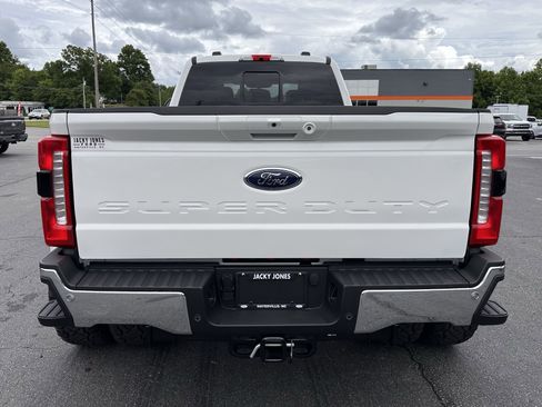 Used 2026 Ford F450 Lariat w/ Lariat Premium Package AWD/4WD image 8
