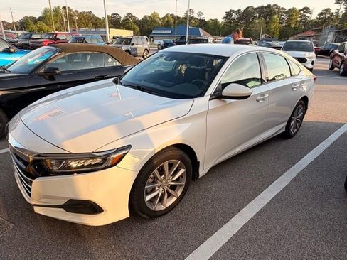 Used 2021 Honda Accord LX image 4