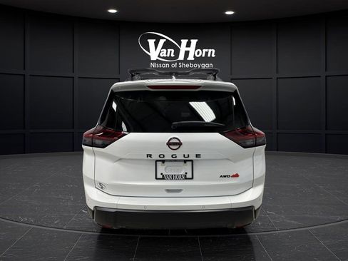 Used 2025 Nissan Rogue SV w/ Rock Creek Premium Package image 12