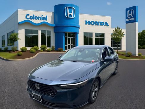 Used 2024 Honda Accord EX image 2