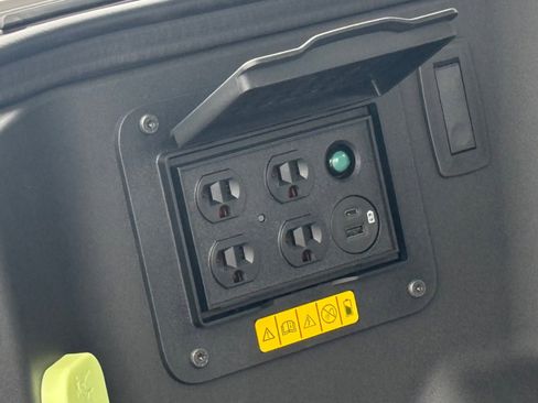 New 2025 Ford F150 Lightning Flash image 20