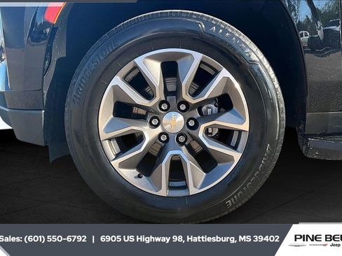 Used 2022 Chevrolet Tahoe LT w/ Luxury Package image 7