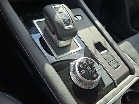 New 2025 Mitsubishi Outlander SE AWD/4WD image 7