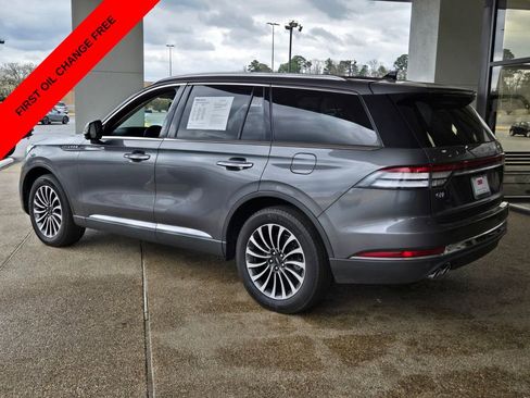 Used 2023 Lincoln Aviator Reserve AWD/4WD image 3