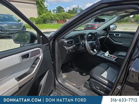 Used 2023 Ford Explorer XLT w/ Equipment Group 202A AWD/4WD image 6