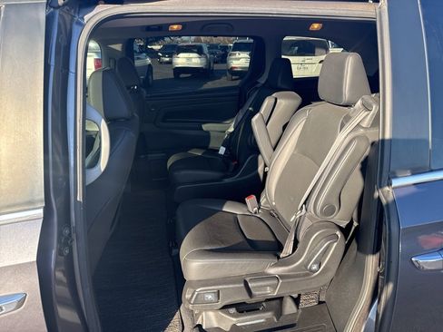 Used 2022 Honda Odyssey EX-L image 25