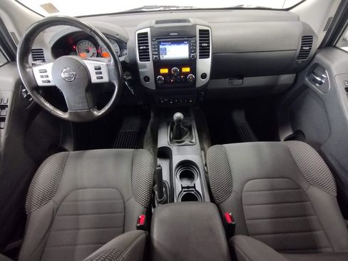 Used 2017 Nissan Frontier PRO-4X AWD/4WD image 37