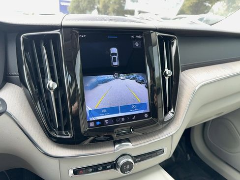 Certified 2022 Volvo XC60 B6 Inscription image 21