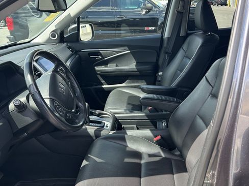 Used 2017 Honda Ridgeline RTL-T image 16