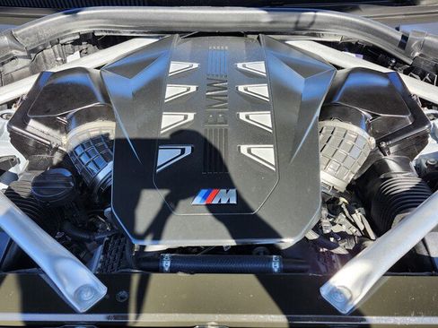 Certified 2024 BMW X6 M60i w/ Dynamic Handling Package image 17