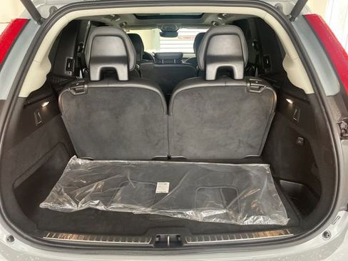 Certified 2025 Volvo XC90 B5 Core image 10