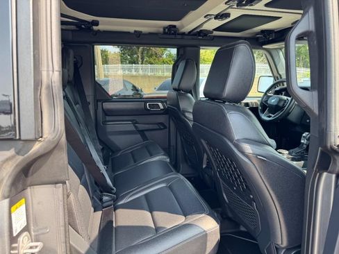 Used 2025 Ford Bronco Badlands AWD/4WD image 10