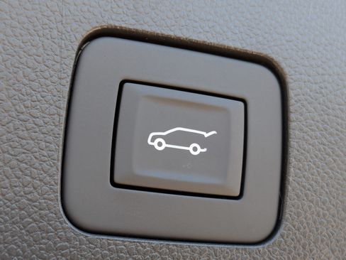 New 2026 Buick Encore GX Preferred AWD/4WD image 18