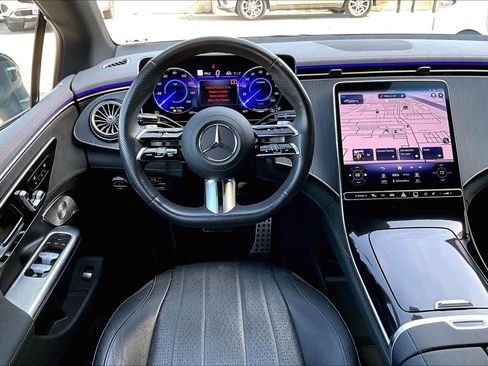 Used 2023 Mercedes-Benz EQE 500 4MATIC Sedan image 6