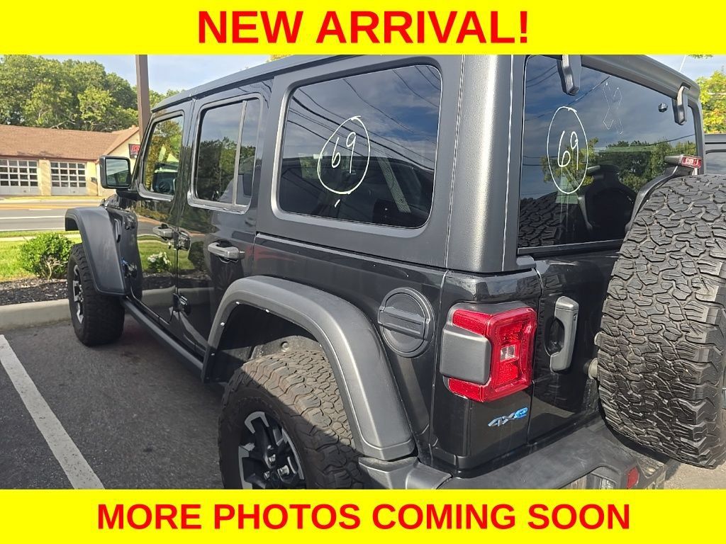 Used 2024 Jeep Wrangler Unlimited Rubicon 4xe AWD/4WD image 5
