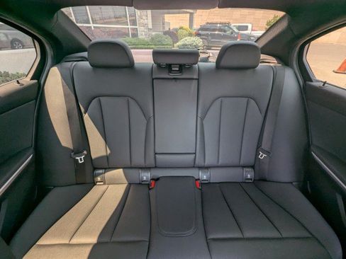 Used 2021 BMW 330i Sedan w/ Convenience Package RWD image 22