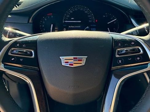Used 2017 Cadillac XTS FWD image 11