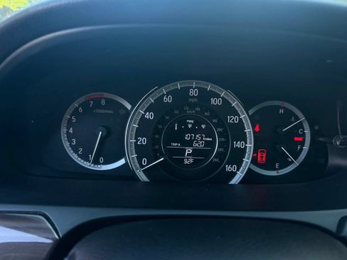 Used 2017 Honda Accord EX-L image 16