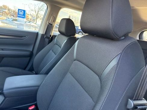 Certified 2025 Honda CR-V EX image 12