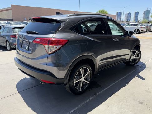 Used 2022 Honda HR-V EX image 4