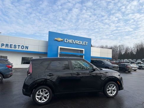 Certified 2023 Kia Soul LX w/ LX Technology Package image 1