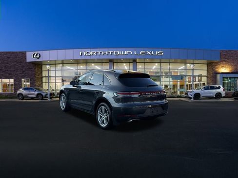 Used 2021 Porsche Macan image 23