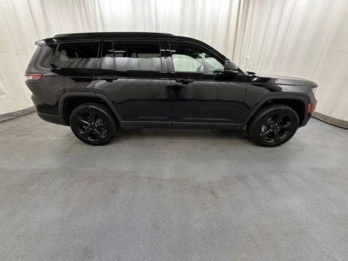 Used 2023 Jeep Grand Cherokee L Laredo AWD/4WD image 7