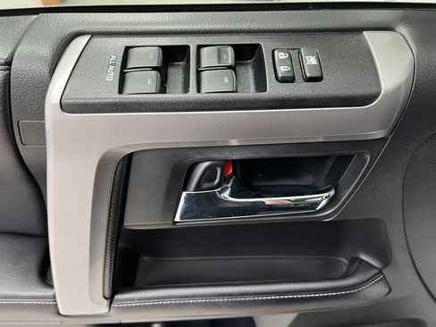 Used 2019 Toyota 4Runner SR5 Premium AWD/4WD image 24