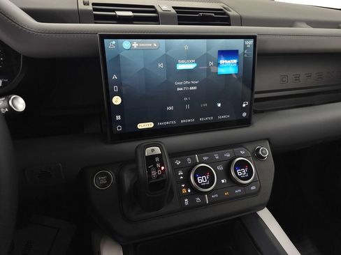 Used 2025 Land Rover Defender 110 X-Dynamic SE AWD/4WD image 25