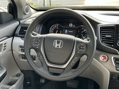 Used 2023 Honda Ridgeline RTL-E image 26