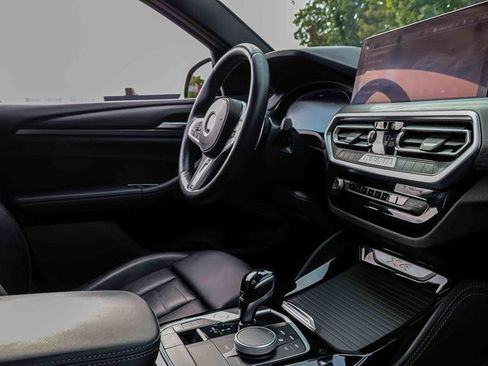 Used 2023 BMW X4 xDrive30i w/ M Sport Package image 26